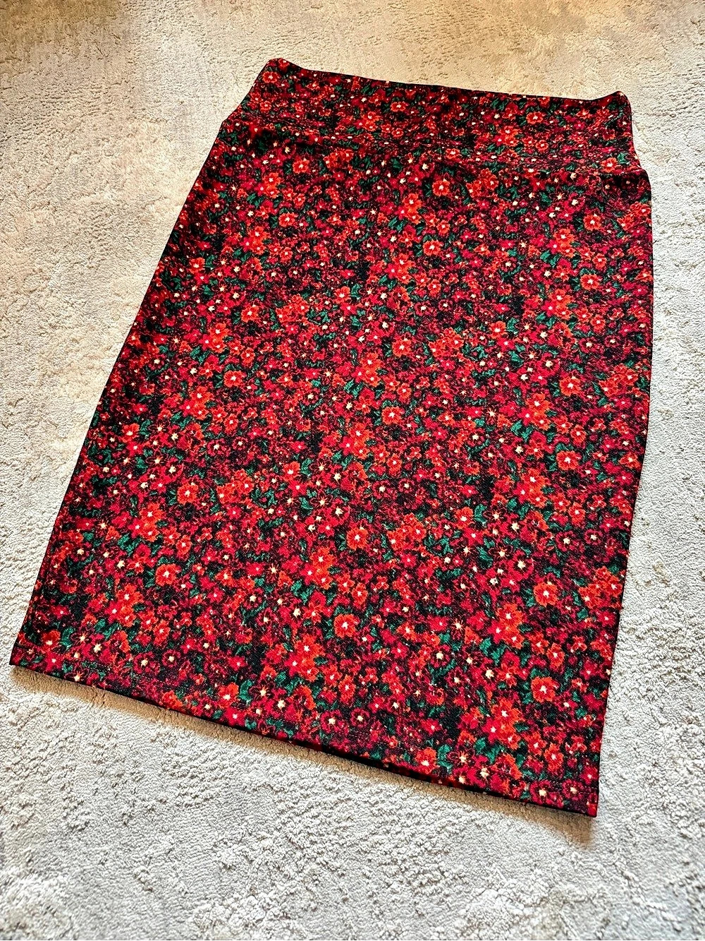 LuLaRoe Cassie Pencil Skirt Floral Red/Green/ Orange Medium